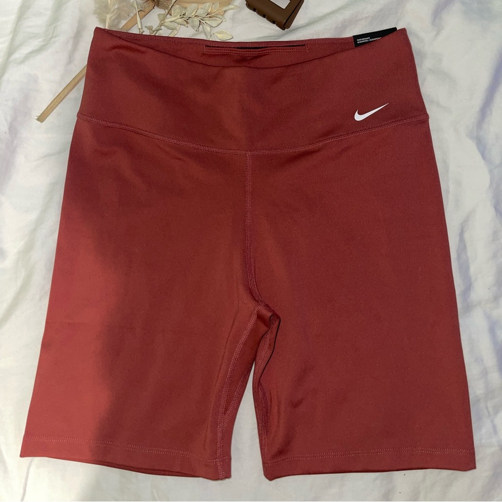 Nike Mid Rise Biker Shorts